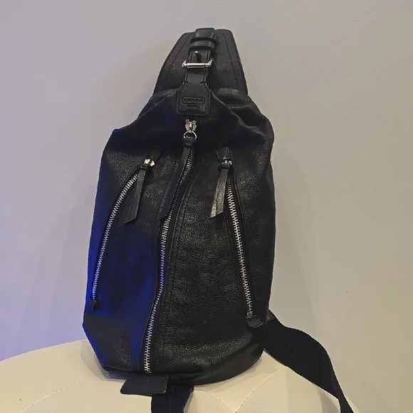 Coach | Bags | Coach Single Strap Black Leather Sling  display picture 1